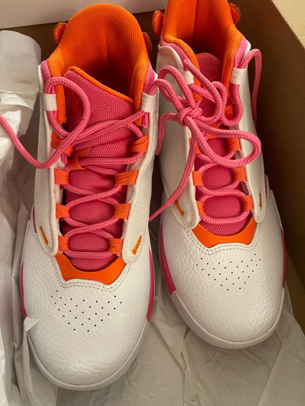 Size 6Y Jordan Kids Sneakers in White with Pink & Orange